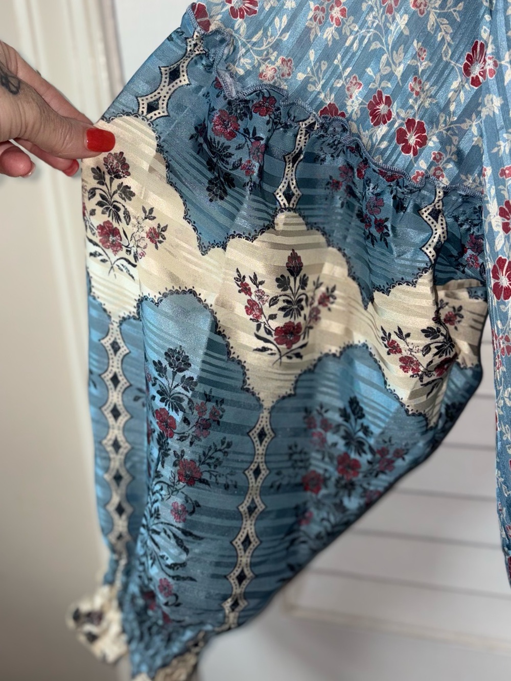 Frye and Co Floral Boho Bell Sleeve Blouse Blue Burgundy Plus Size XXL - Picture 4 of 8
